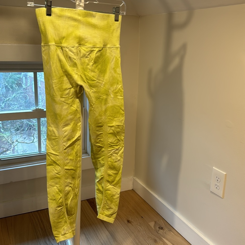 Free people good karma the dye pants, size M/L - Picture 4 of 4
